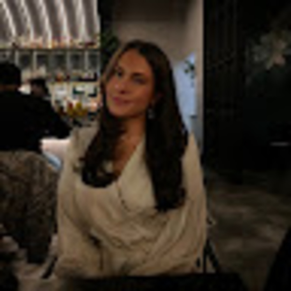 Meet your Posher, Yana